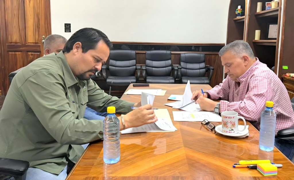 GOBIERNO ESTATAL FORTALECE LA CONECTIVIDAD EN CIUDAD VALLES CON MEJORES CAMINOS