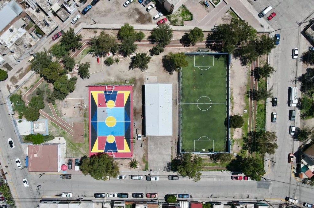 “Color mi jugada” rehabilitó cancha del Centro Comunitario Infonavit Morales