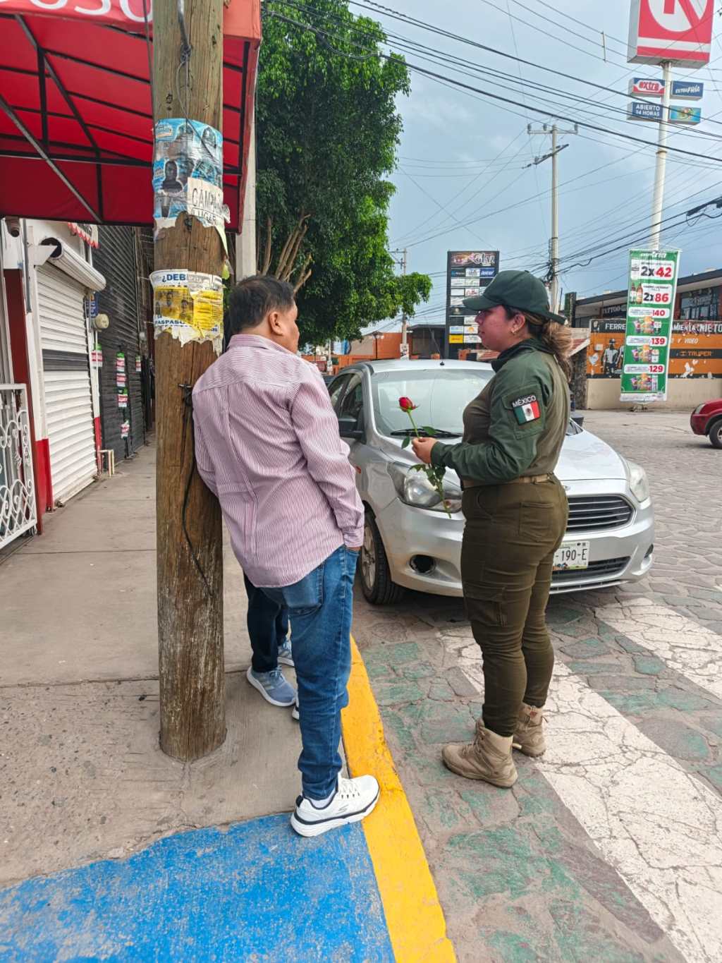 GUARDIA CIVIL MUNICIPAL DE VILLA DE POZOS RECONOCIÓ A PADRES DE FAMILIA EN SU DÍA