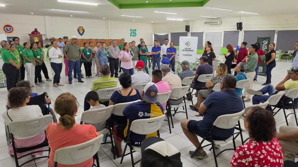 GOBIERNO ESTATAL ACERCA ATENCIÓN MÉDICA GRATUITA A FAMILIAS DE CIUDAD&nbsp;VALLES