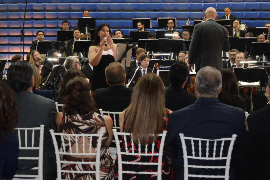 GALA INOLVIDABLE: LA ORQUESTA SINFÓNICA ENMARCA EL CIERRE DE ORO POR EL 25 ANIVERSARIO DE LA&nbsp;UPSLP