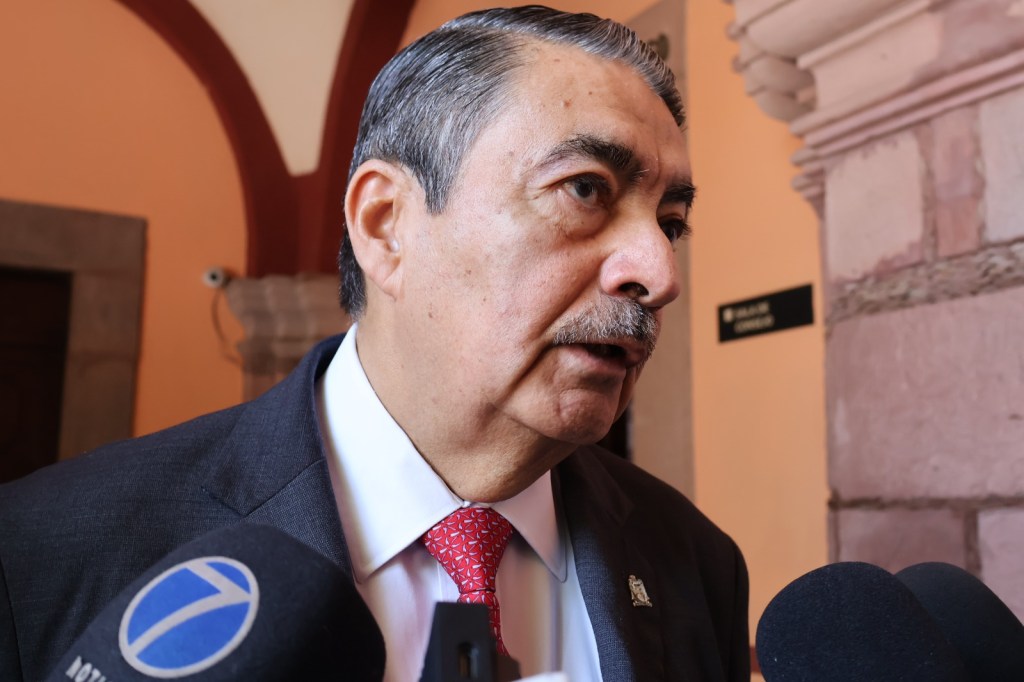 LA INTELIGENCIA ARTIFICIAL DEBE SER UN CONOCIMIENTO TRANSVERSAL DESDE EL BACHILLERATO HASTA TODAS LAS LICENCIATURAS: RECTOR DE LA&nbsp;UASLP