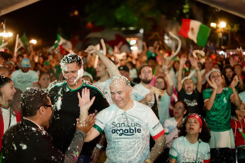 San Luis Capital estalla de orgullo mundialista con el pase de México a&nbsp;octavos