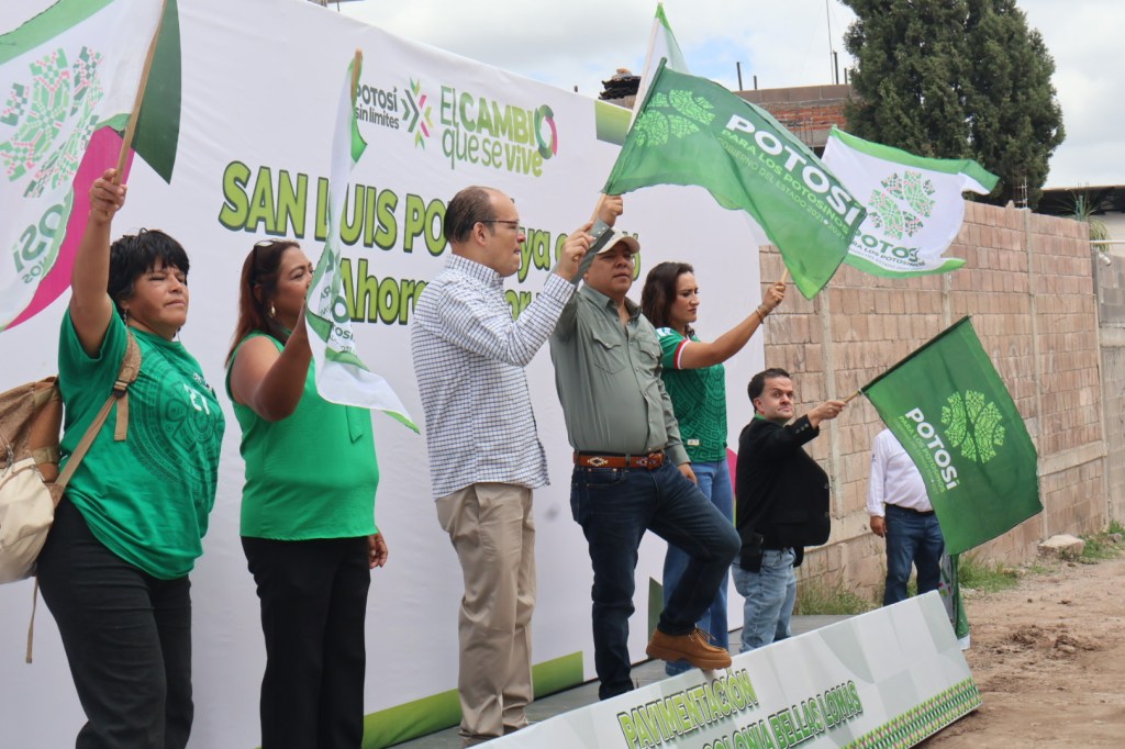 GOBERNADOR RICARDO GALLARDO INAUGURÓ LA PAVIMENTACIÓN DE LAS CALLES MONTE CASINO Y LOMAS DE CANTERA EN LA COLONIA BELLAS&nbsp;LOMAS