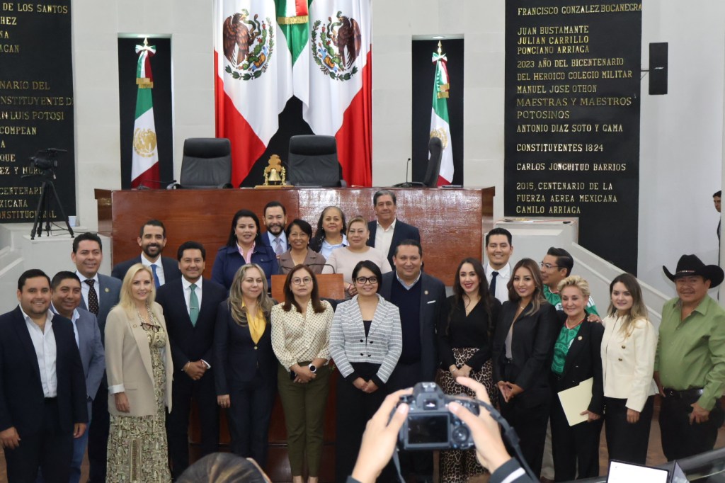 EL CONGRESO DEL ESTADO CLAUSURA EL SEGUNDO PERIODO ORDINARIO DEL SEGUNDO AÑO DE EJERCICIO&nbsp;CONSTITUCIONAL