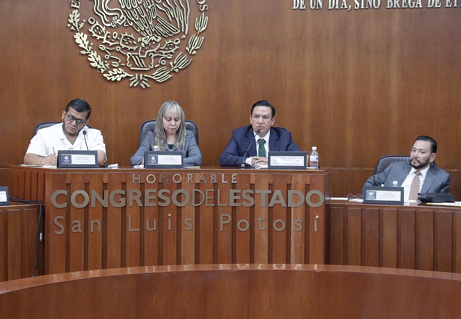 EN LA MESA DE TRABAJO ENTRE AUTORIDADES ELECTORALES, DE GOBIERNO Y DIPUTADOS, SE INFORMÓ QUE EN 2027 HABRÁ ELECCIONES EN EL MUNICIPIO DE VILLA DE POZOS: DIP. HÉCTOR SERRANO&nbsp;CORTÉS