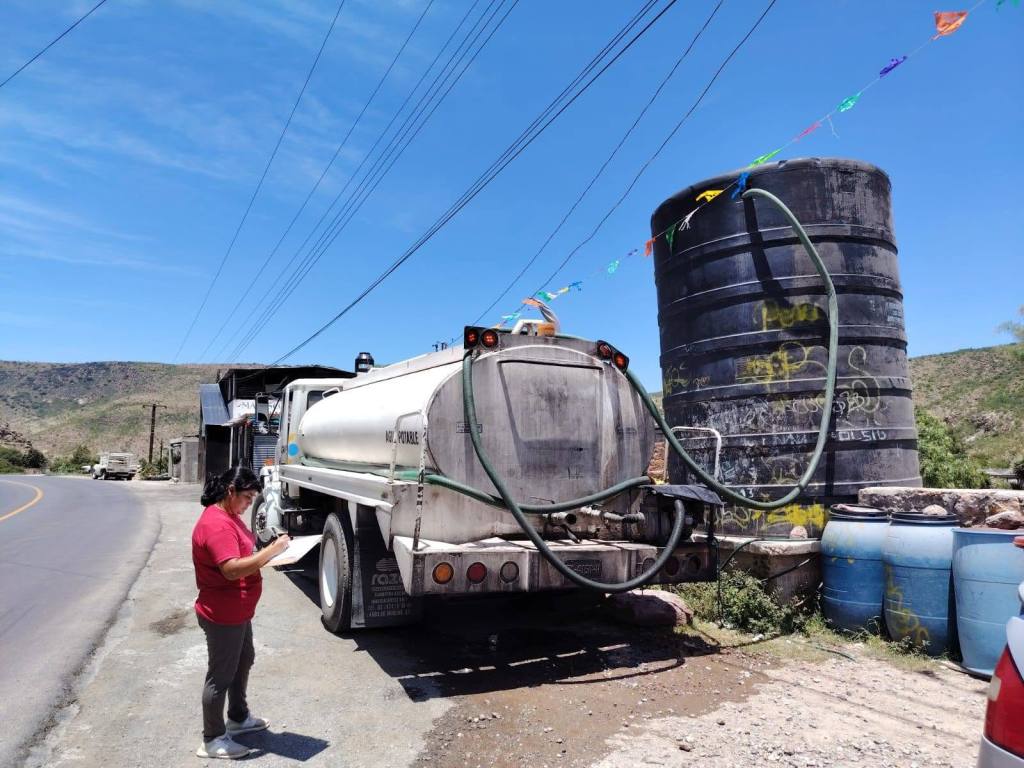 Intensifica abasto con pipas el Gobierno Capitalino con acciones de la Dirección de Agua