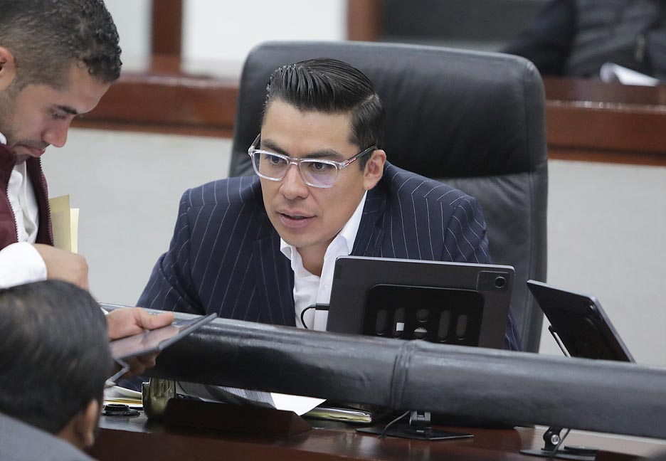 PRESENTÓ EL DIP. CUAUHTLI BADILLO MORENO INICIATIVA DE REFORMA A LA LEY PARA LA IGUALDAD ENTRE MUJERES Y HOMBRES DEL ESTADO