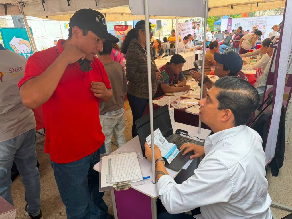 INTERAPAS acerca sus servicios a las familias durante la “Feria de Paz” en Los&nbsp;Arbolitos.
