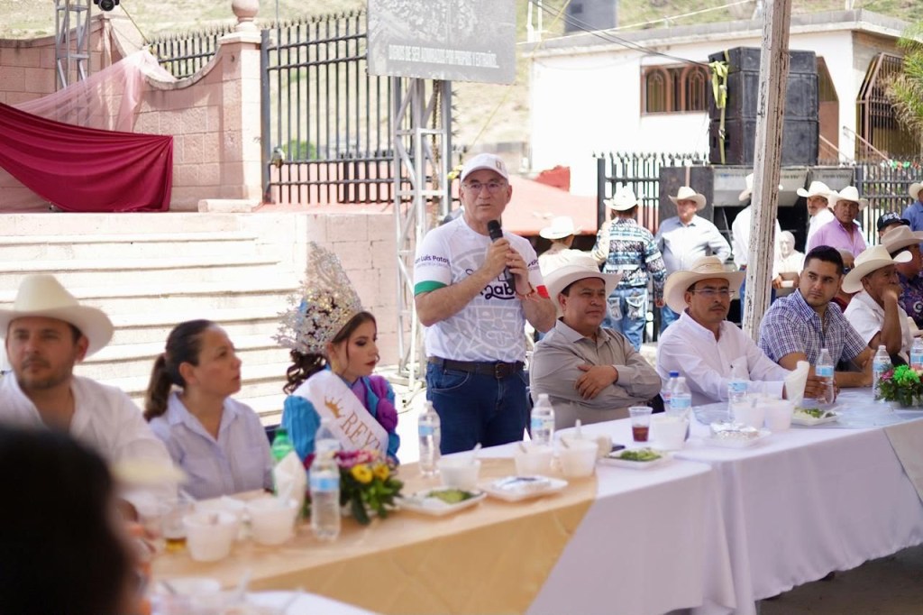 Enrique Galindo encabeza festejos por el 102 Aniversario del Ejido Escalerillas