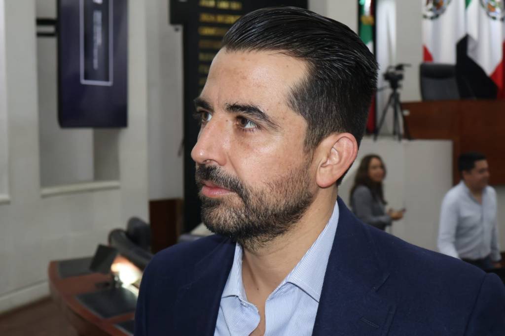 «QUÉ BUENO QUE DEROGUEN LA LEY DE INTELIGENCIA ARTIFICIAL» SEÑALA EL DIPUTADO DEL PAN RUBÉN GUAJARDO BARRERA