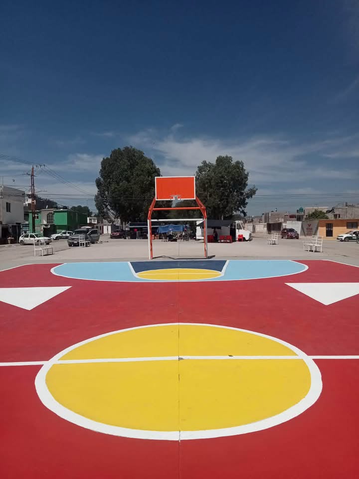 Gobierno de la Capital rehabilita cancha deportiva para fortalecer espacios de convivencia vecinal