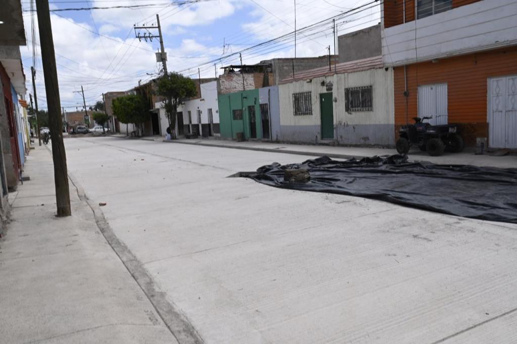 CALLE CARLOS DÍEZ GUTIÉRREZ EN SOLEDAD ALCANZA 80% DE AVANCE EN SU REHABILITACIÓN INTEGRAL
