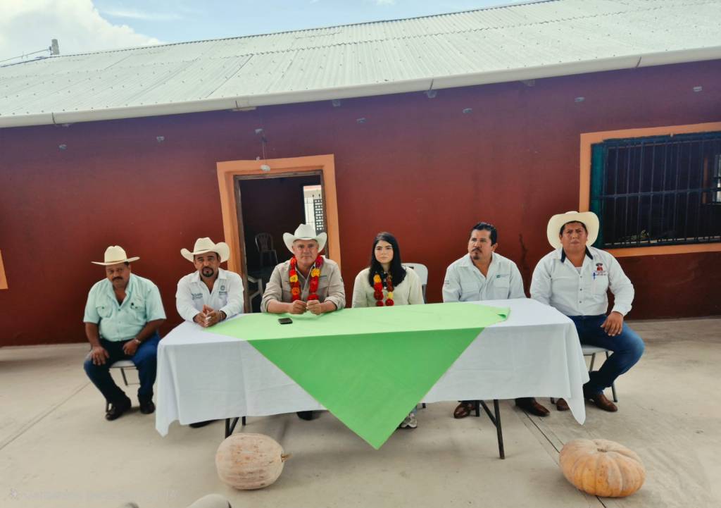 GOBIERNO DEL ESTADO GENERA APOYOS DIRECTOS A GANADEROS DE TANQUIÁN