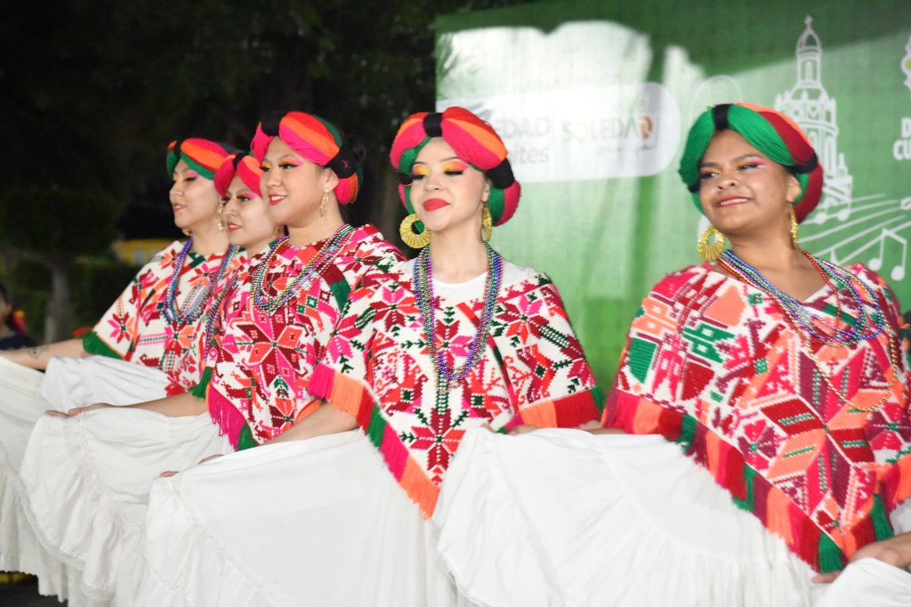 CON MÚSICA, TRADICIÓN Y COLOR, MÁS DE 350 BAILARINES DIERON VIDA AL FESTIVAL “SONES DE MI TIERRA” EN SOLEDAD