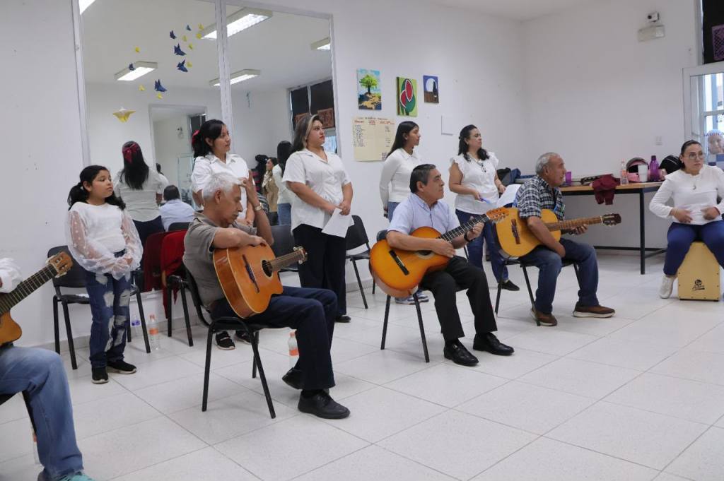 Gobierno de la Capital fortalece la formación artística en el CDA San Ángel con nuevos instrumentos musicales