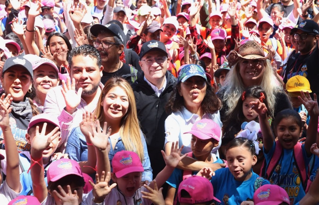 Enrique Galindo clausura Campamento de Verano 2026 con la participación de más de 800 niñas y niños