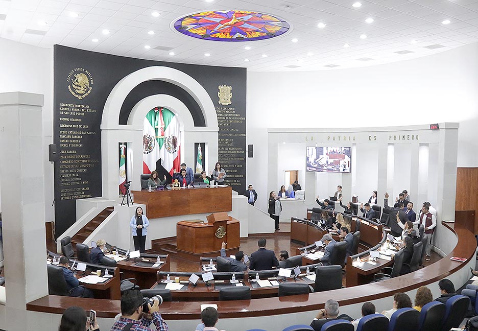 APRUEBA EL PLENO DEL CONGRESO DEL ESTADO REFORMA PARA GARANTIZAR SALARIO MÍNIMO A POLICÍAS DE LOS 59 MUNICIPIOS DEL ESTADO