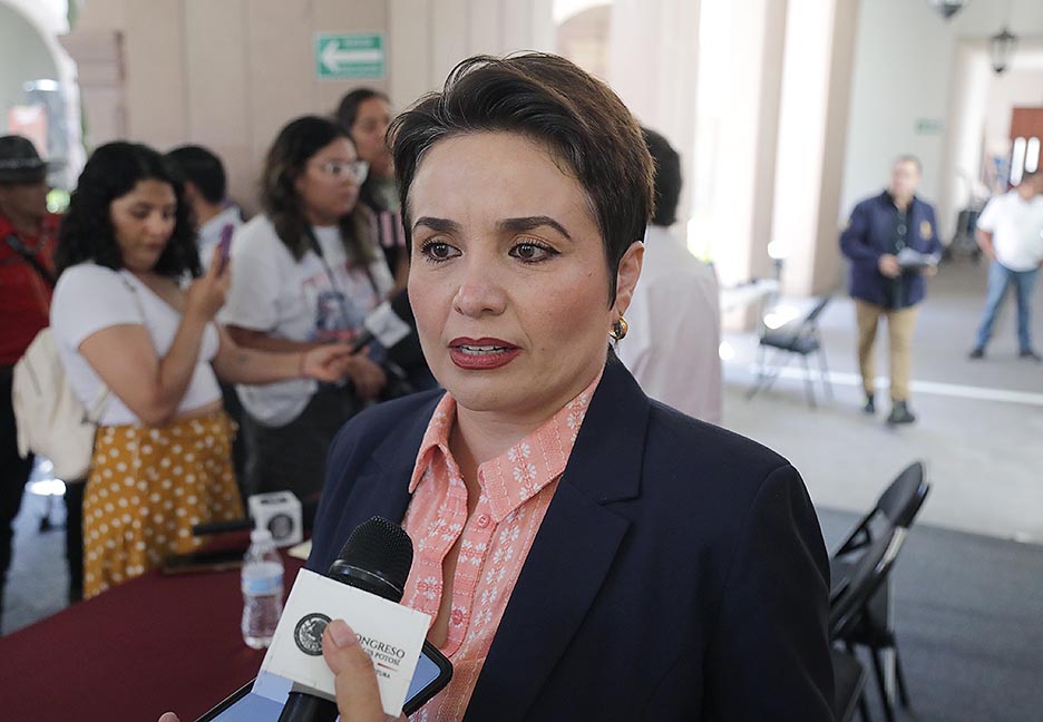 LA DIP. ANA MARÍA DE LA CRUZ OLVERA PRESENTÓ INICIATIVA DE REFORMA A LA LEY DE SALUD PARA GARANTIZAR CONDICIONES PARA EL EJERCICIO INFORMADO Y RESPONSABLE DE LOS DERECHOS SEXUALES Y REPRODUCTIVOS DE LAS PERSONAS&nbsp;JÓVENES