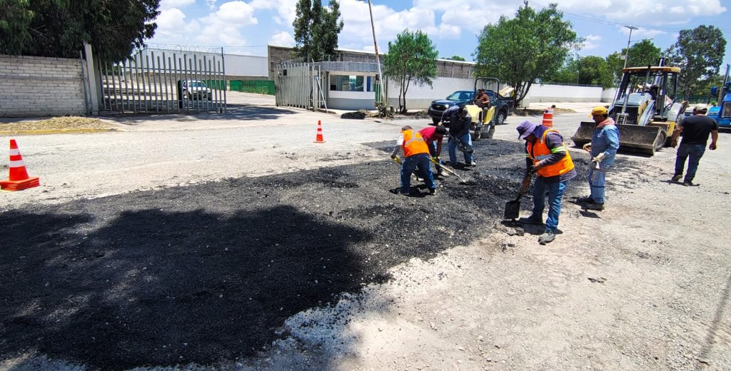Avanza esta semana el bacheo profundo en Eje 130 para fortalecer la movilidad en la Zona Industrial