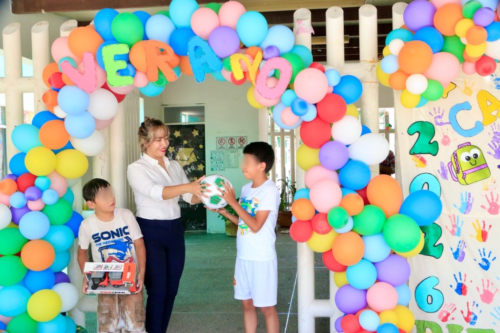 CON FIESTA DE ESPUMA CONCLUYE EL CAMPAMENTO DE VERANO DEL DIF MUNICIPAL