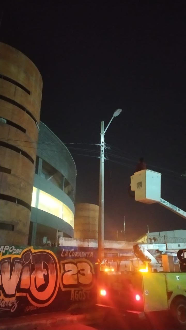 Ayuntamiento de SLP fortalece la seguridad en las inmediaciones de la Fenapo con mejora del alumbrado público
