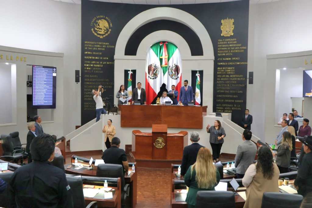 CONGRESO DE SAN LUIS POTOSÍ APRUEBA REFORMA PARA REDUCIR LAS PRECAMPAÑAS A 20 DÍAS