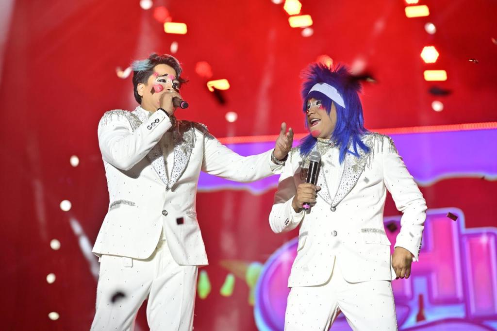 DIVERSIÓN SIN LÍMITES: INFLUENCERS CONQUISTAN EL FORO DE LA FENAPO 2026