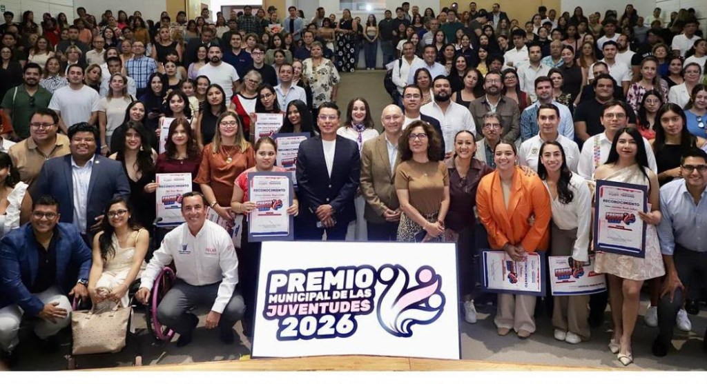 Enrique Galindo premia a lo más destacado de la juventud&nbsp;potosina