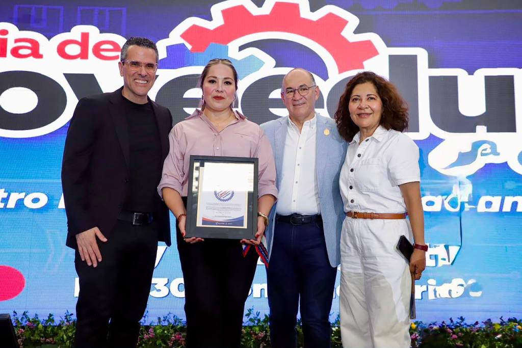 Un enorme éxito la Feria de la Proveeduría, que cerro con participación de empresas y&nbsp;ponentes