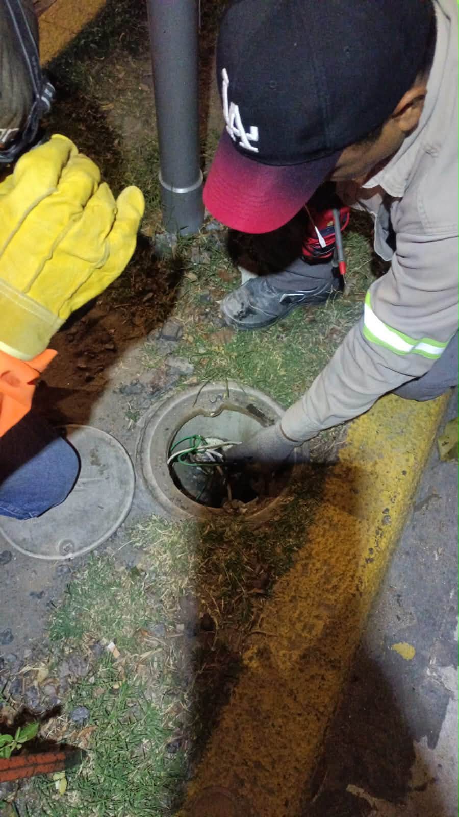 Ayuntamiento de SLP repara faroles dañados por vandalismo en avenida&nbsp;Carranza