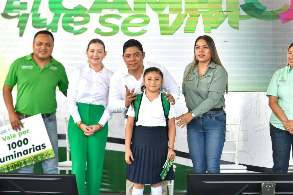 EL GOBERNADOR RICARDO GALLARDO LLEVA APOYOS EDUCATIVOS, ALIMENTARIOS E INFRAESTRUCTURA A&nbsp;MATLAPA