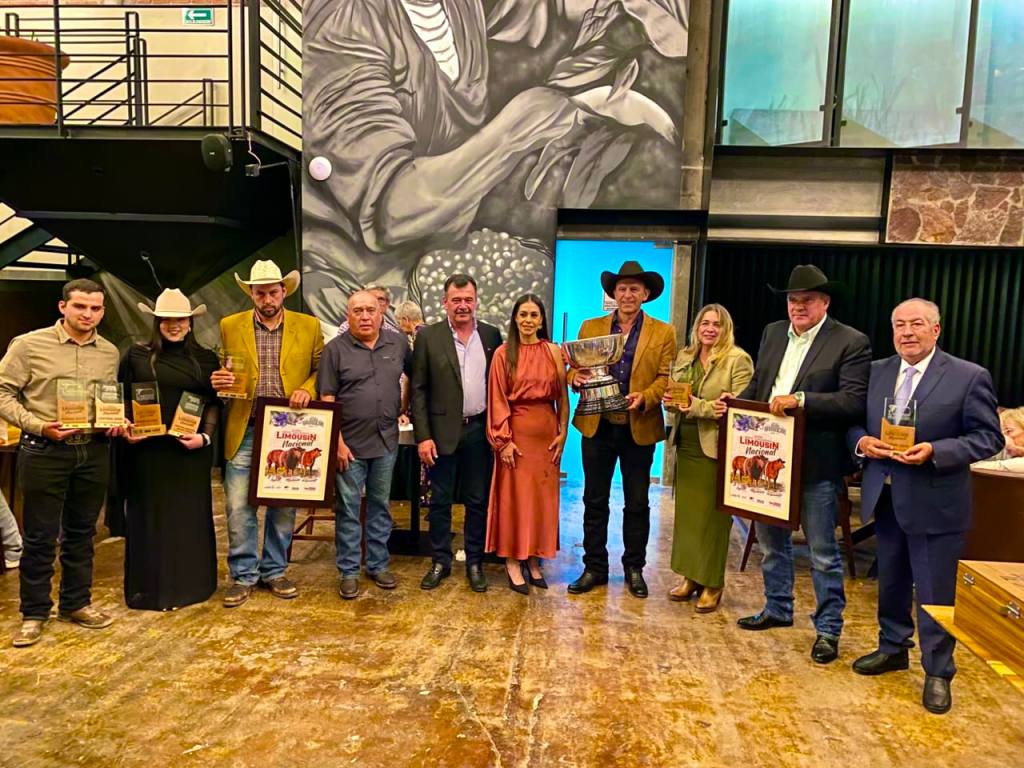 GOBIERNO DEL ESTADO RECONOCE A LO MEJOR DEL GANADO LIMOUSIN DE MÉXICO EN FENAPO&nbsp;2026