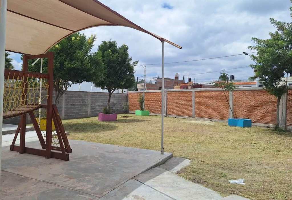 GOBIERNO DE SOLEDAD REFUERZA ATENCIÓN A PLANTELES ESCOLARES EN LIMPIEZA Y VIGILANCIA PREVIO AL INICIO DE CLASES