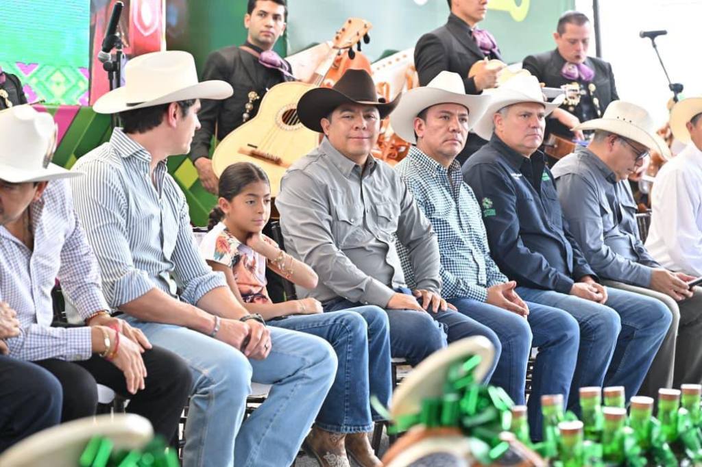 RICARDO GALLARDO CELEBRA EL DÍA DEL GANADERO POTOSINO Y REFRENDA SU RESPALDO AL&nbsp;SECTOR