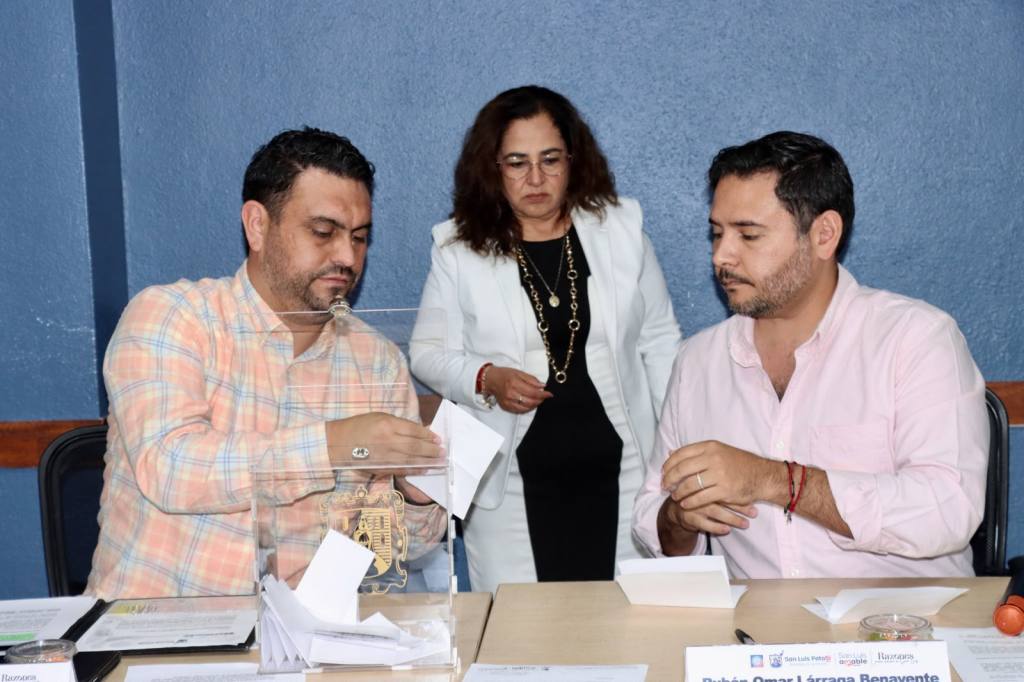 Analiza Cabildo terna para el Premio Municipal de Bomberas y Bomberos “Óscar Francisco Benavente&nbsp;Liñán”