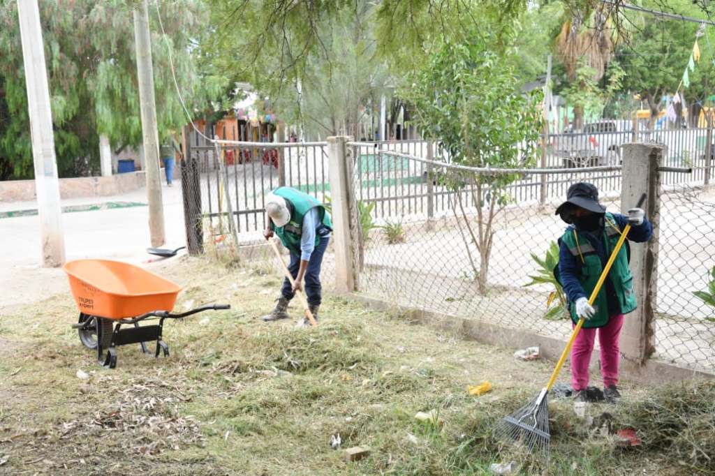 PREVIO AL REGRESO A CLASES, GOBIERNO SOLEDENSE DESPLIEGA PLAN DE LIMPIEZA DE&nbsp;ESCUELAS