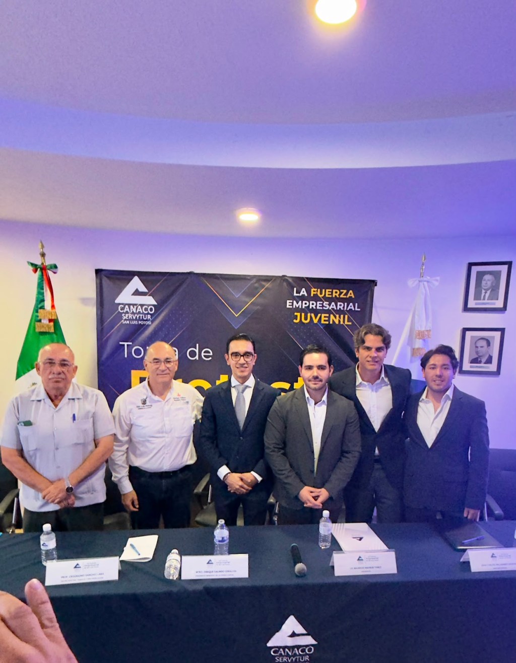 “A LOS JÓVENES NO LES TOCA ESPERAR, LES TOCA DECIDIR EL RUMBO DE SAN LUIS”: JUAN CARLOS&nbsp;VALLADARES