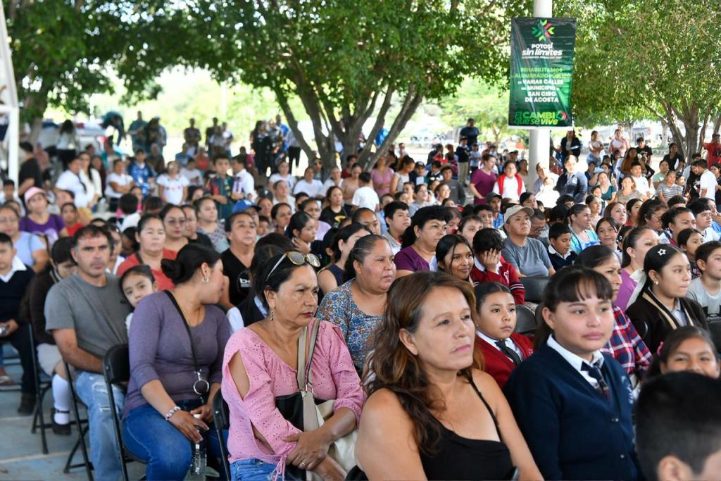 FAMILIAS DE LA ZONA MEDIA RECONOCEN APOYOS DEL GOBERNADOR RICARDO&nbsp;GALLARDO