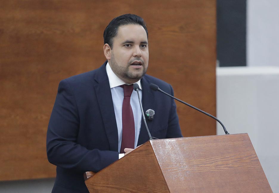 SLP A LA ALTURA DE LAS EXIGENCIAS INDUSTRIALES EN CALIDAD EDUCATIVA CON UNIVERSIDAD Y TECNOLÓGICOS: DIP. LUIS EMILIO ROSAS MONTIEL