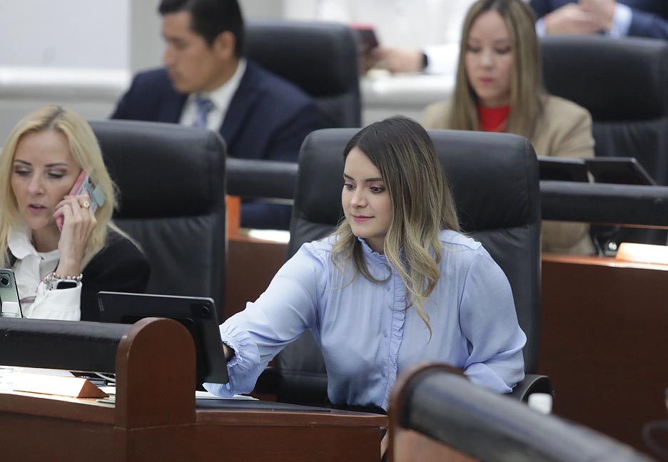 REFORMAS APROBADAS FORTALECEN EL DESARROLLO Y SUPERACIÓN PROFESIONAL DE PERSONAL&nbsp;DOCENTE.