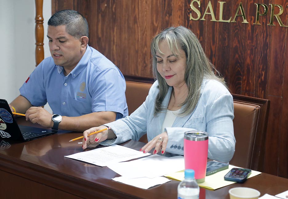 SE APRUEBA EXHORTAR A LA COORDINACIÓN ESTATAL DEL IMSS-BIENESTAR EN SLP A IMPLEMENTAR MEDIDAS PARA PROTEGER LOS DERECHOS LABORALES DEL PERSONAL ANTE ACTIVIDADES, CAPACITACIONES Y COMUNICACIONES DIGITALES FUERA DE LA JORNADA LABORAL