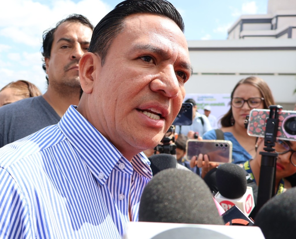 EL SECRETARIO DE GOBIERNO J. GUADALUPE TORRES SÁNCHEZ DESTACA INVERSIÓN EN PATRULLAS DE LA GUARDIA CIVIL Y SEÑALA QUE LA HERENCIA MALDITA DEJó PURA CHATARRA.