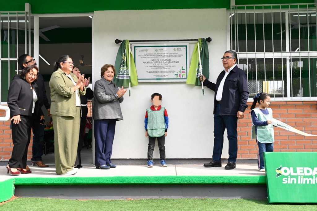 JUAN MANUEL NAVARRO INAUGURA LA CONSTRUCCIÓN DE 3 AULAS EN JARDÍN DE NIÑOS «MARÍA ROSAURA ZAPATA CANO»