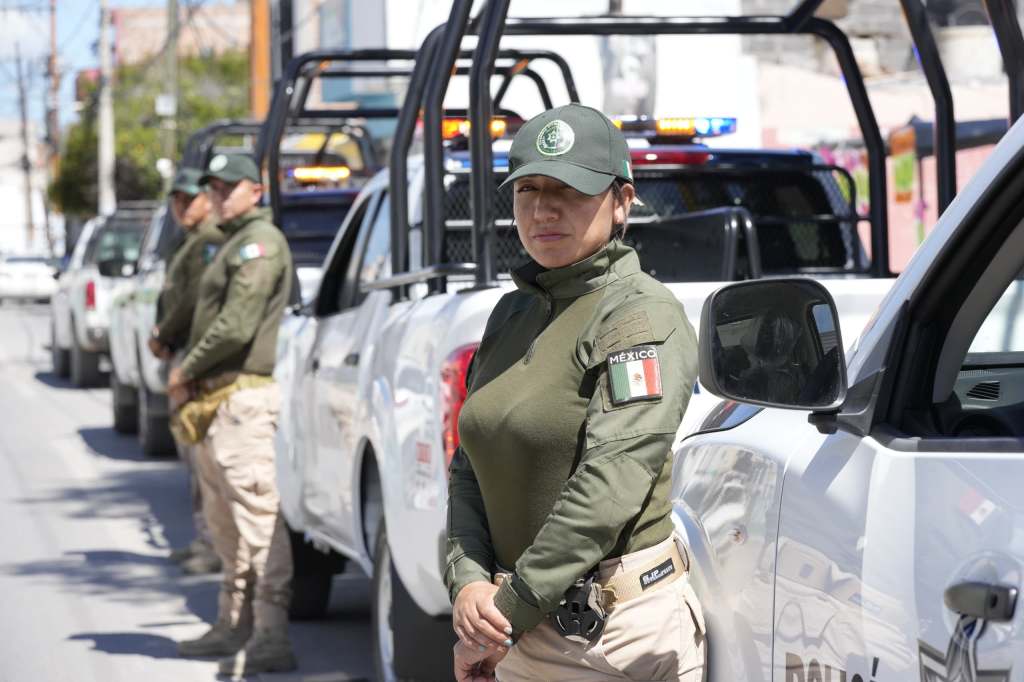 GARANTIZA POZOS SALARIO DIGNO A SUS POLICÍAS