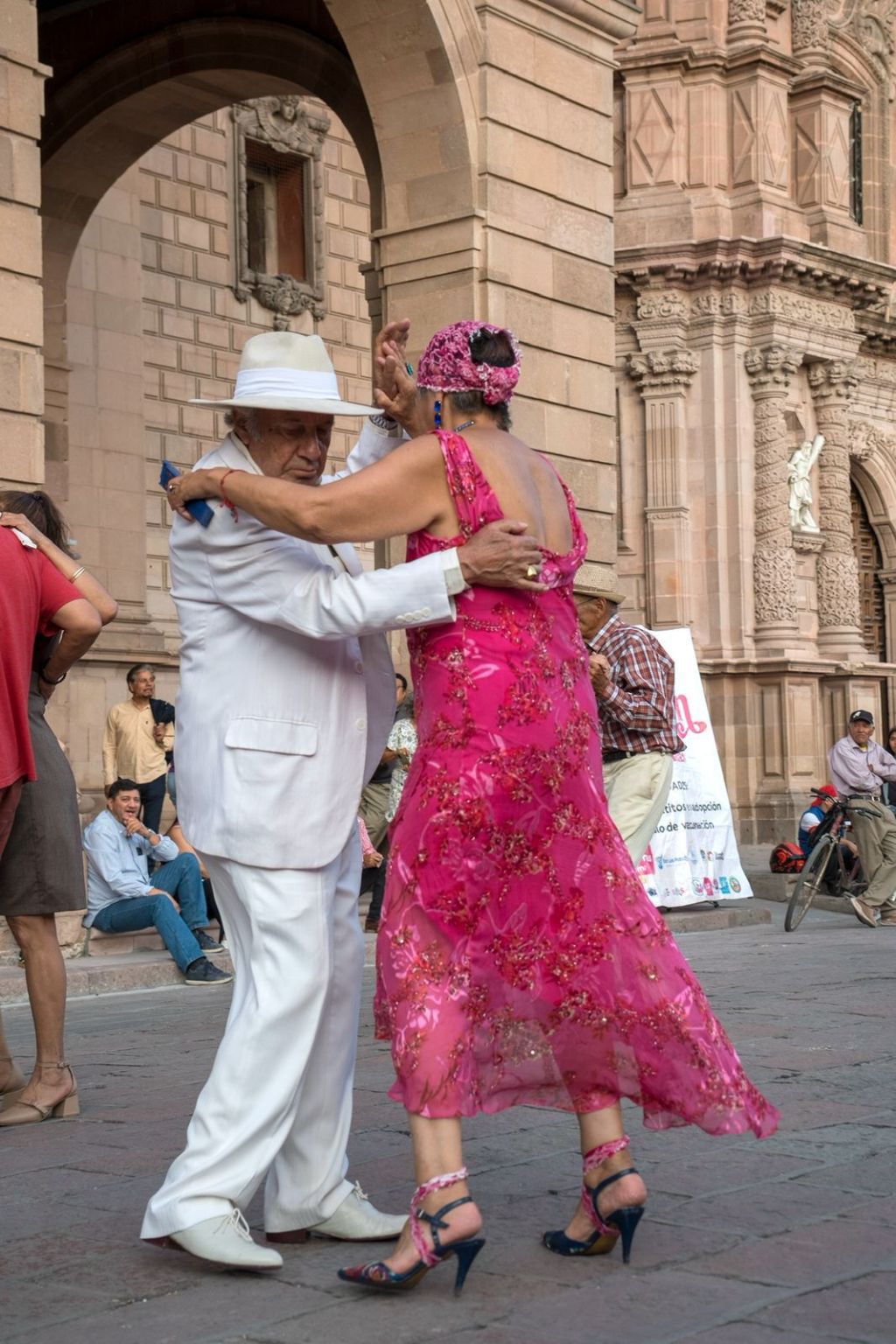 Invita Cultura Municipal a disfrutar de “El Ritmo que nos une”, muestra fotográfica que celebra la tradición del danzón en San Luis Potosí