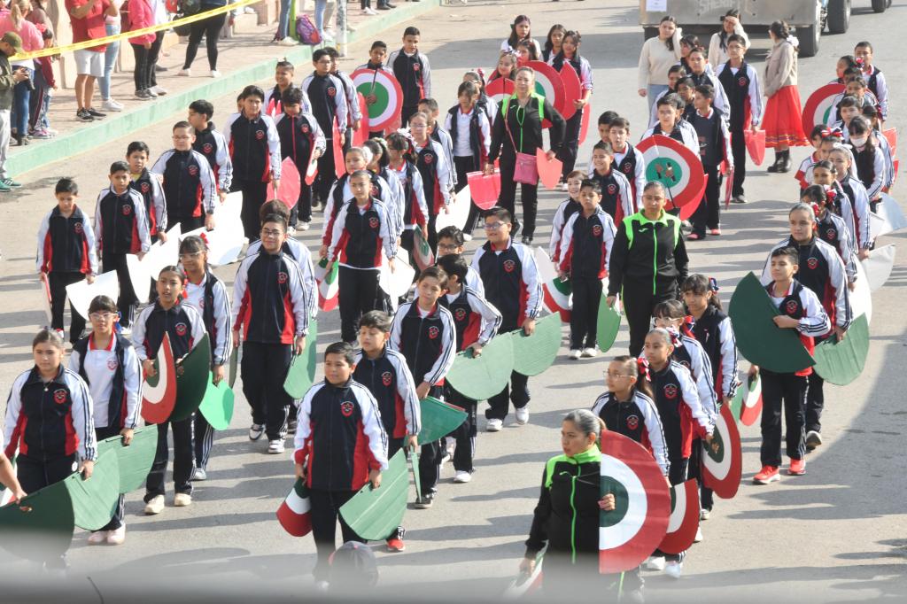 MÁS DE 30 ESCUELAS SE ALISTAN PARA EL TRADICIONAL DESFILE DEL 16 DE SEPTIEMBRE EN SOLEDAD