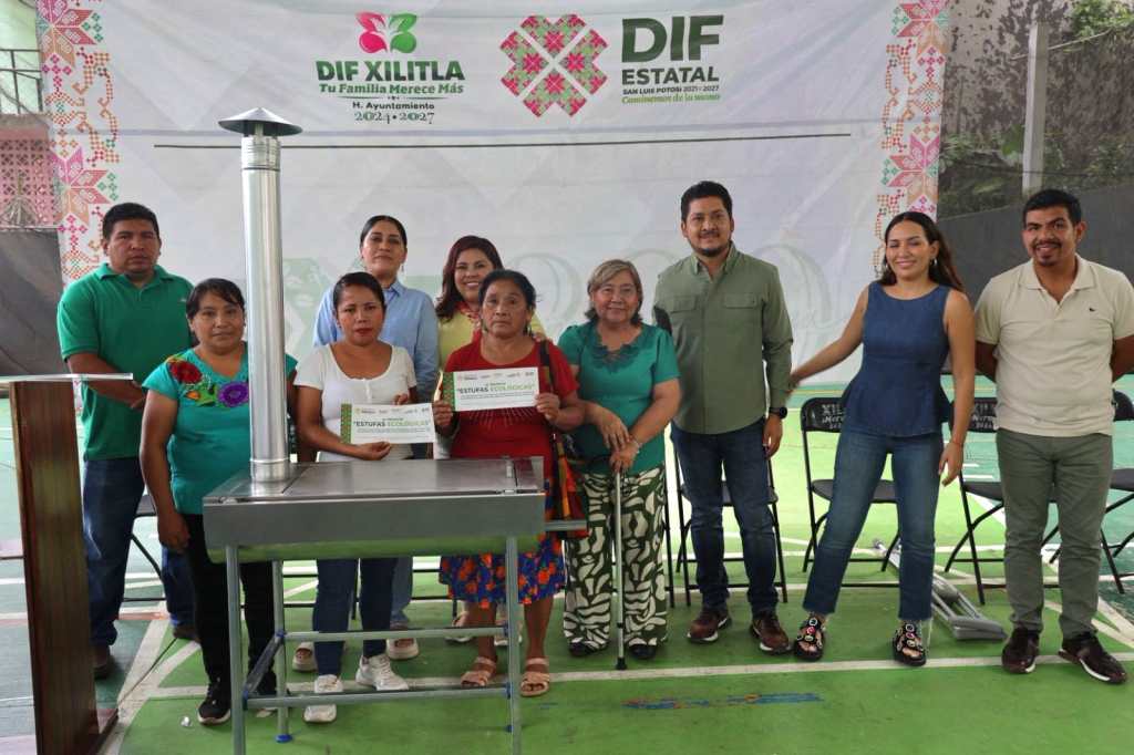 DIF ESTATAL MEJORA ESPACIOS DE ALIMENTACIÓN ESCOLAR EN XILITLA