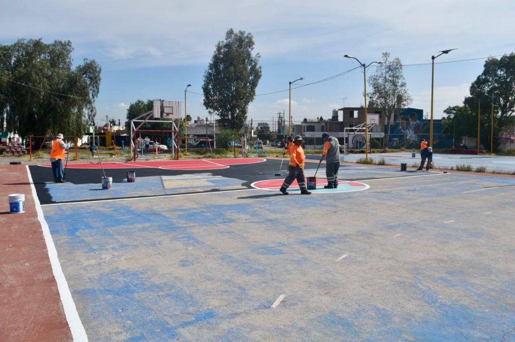 Gobierno de la Capital recupera espacios públicos con limpieza y&nbsp;rehabilitación