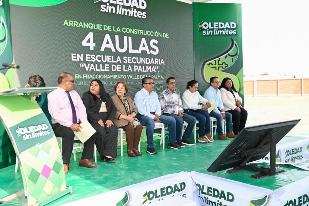 «NUESTROS HIJOS YA NO TENDRÁN QUE ESTUDIAR LEJOS”: FAMILIAS CELEBRAN NUEVAS AULAS EN VALLE DE LA&nbsp;PALMA